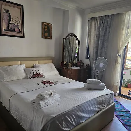 Apartament Karafili